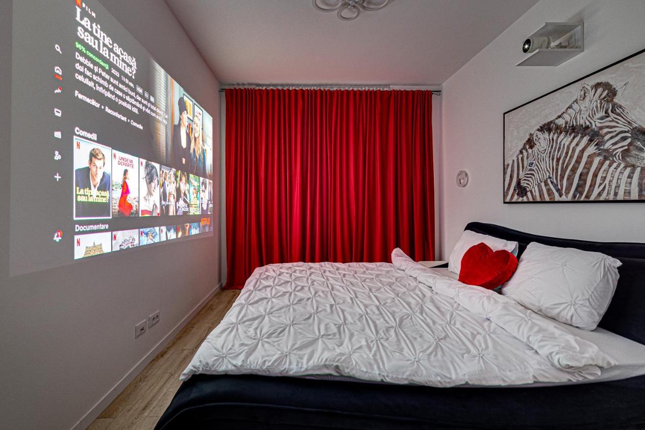 Ari Cinema Apartament With 2M Videoproiector Apartment Arad Exterior photo